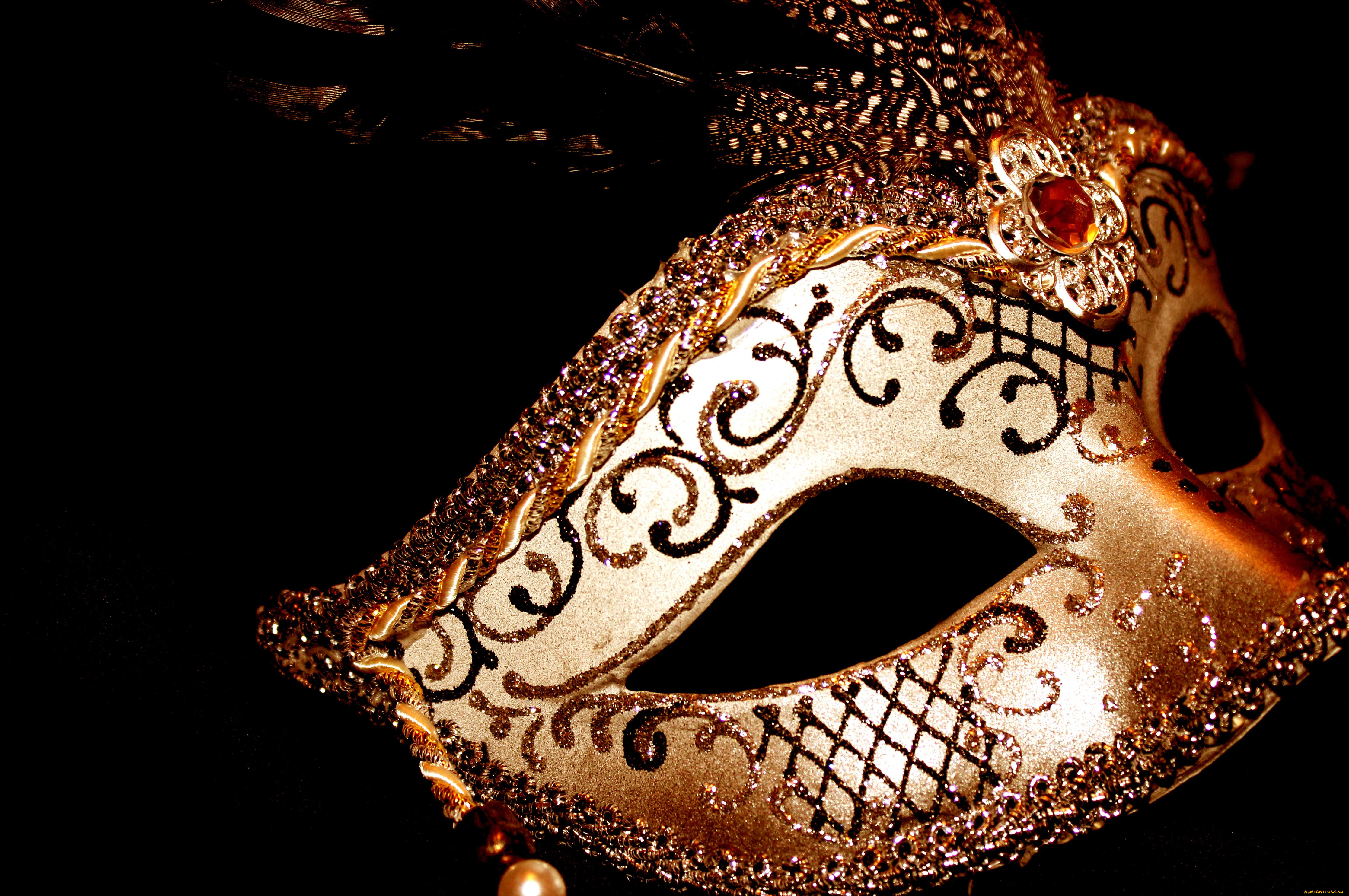 Исторические карнавальные маски